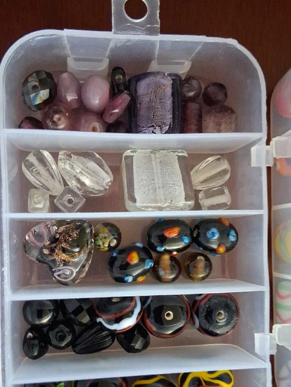 Brand New Colorful Beads Y131